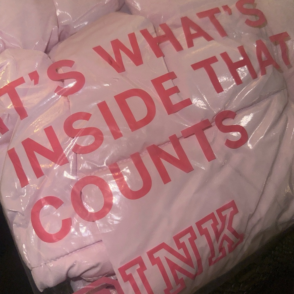 Pink High shine marshmallow Puffer Vest by pink Victoria’s Secret xxl nwt! - Picture 6 of 9